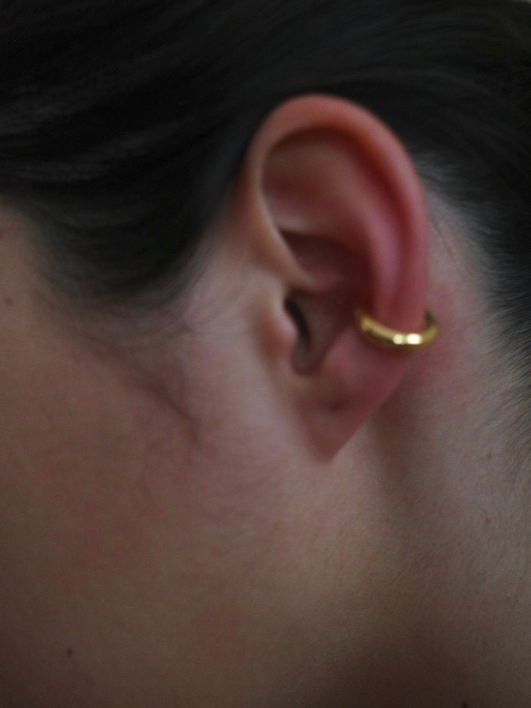 Mini Simple Earcuff (Gold) 3