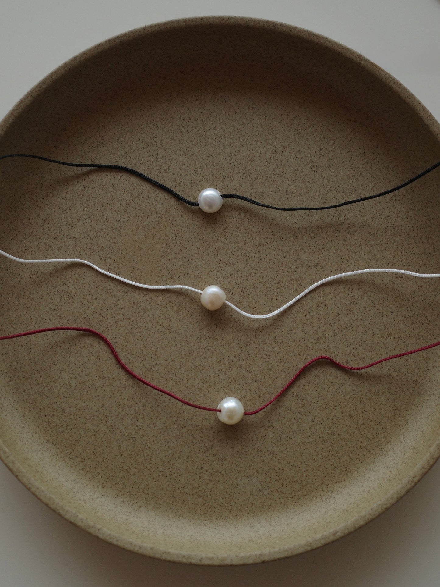 Cord Pearl Necklace (Black)