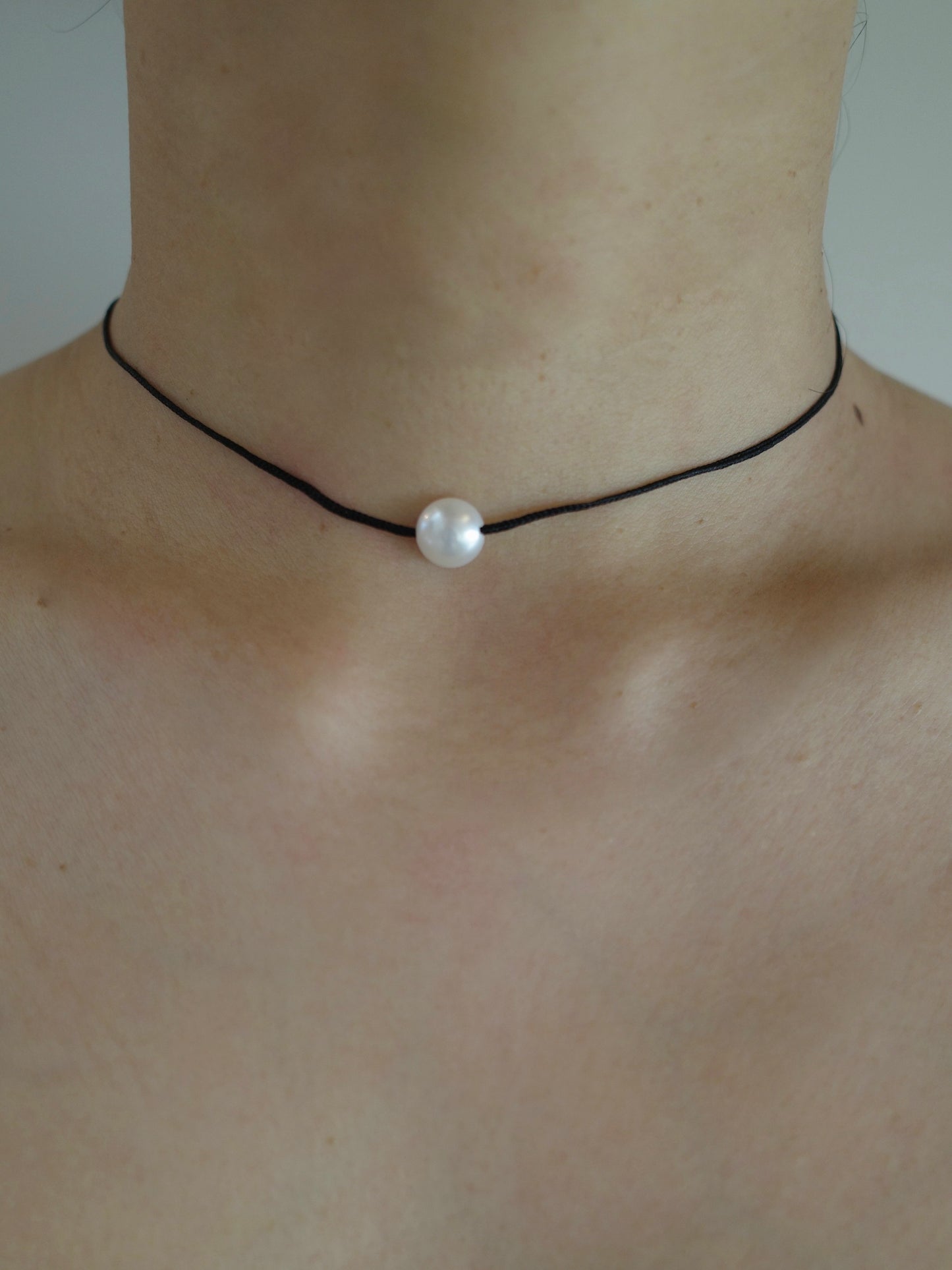 Cord Pearl Necklace (Black)