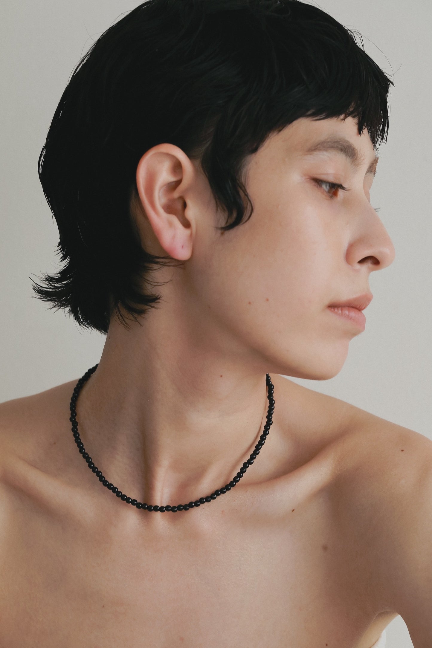 Round beads Necklace (Black)