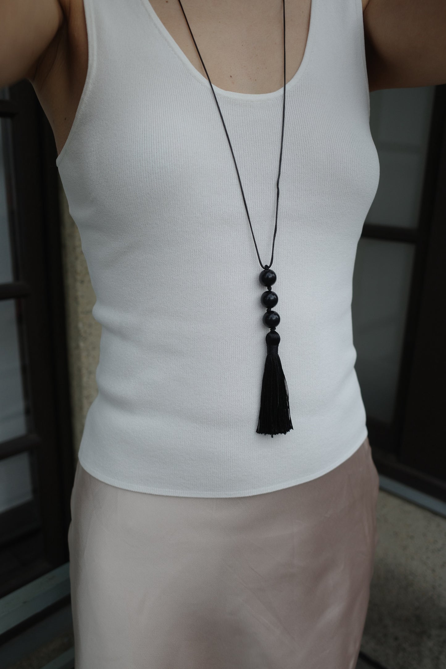 Long Tassel Necklace (Black)