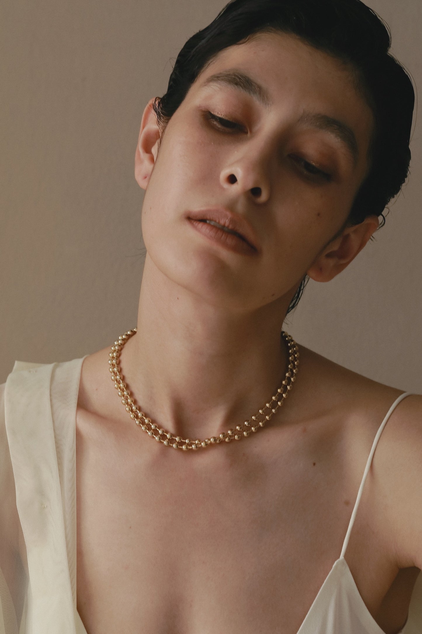 Long sphere Necklace (Gold)
