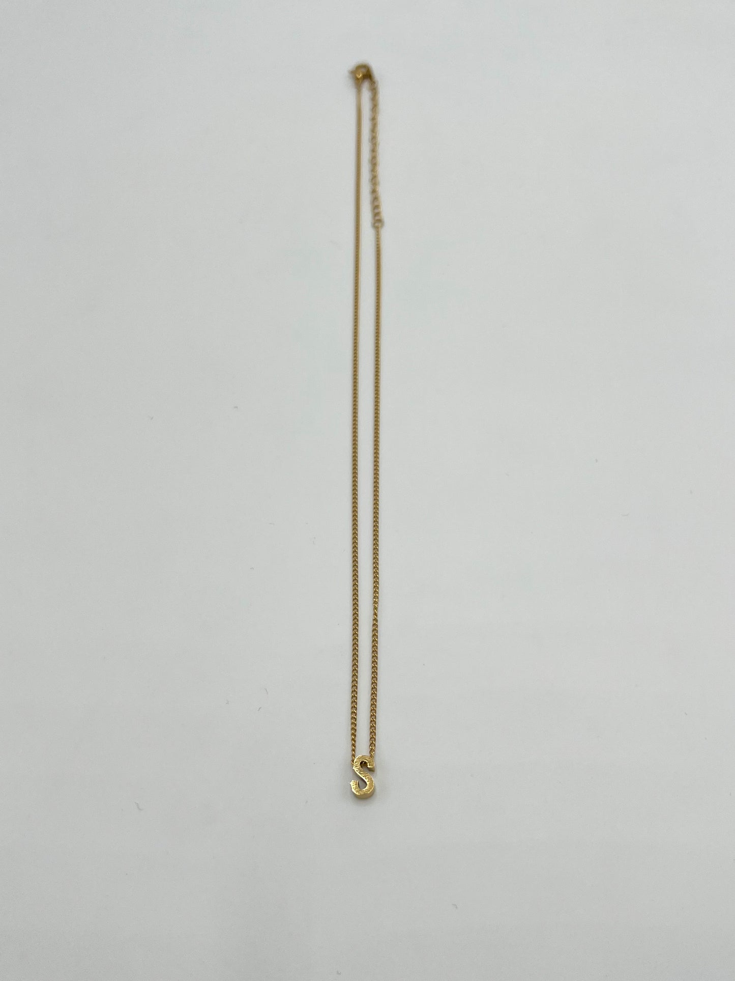 tres ［サージカルステンレス］Initial Necklace (Gold) 8