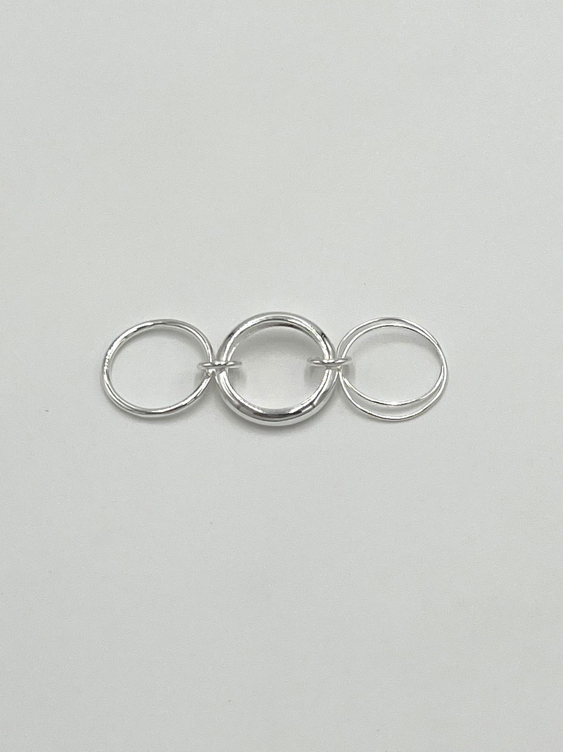 RING – TRES